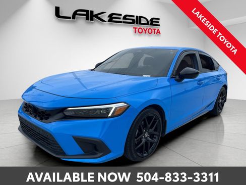 Used 2023 Honda Civic Sport image 2