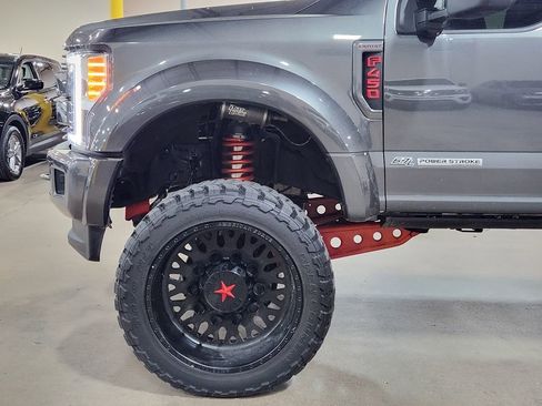 Used 2018 Ford F450 Lariat w/ Lariat Ultimate Package AWD/4WD image 5