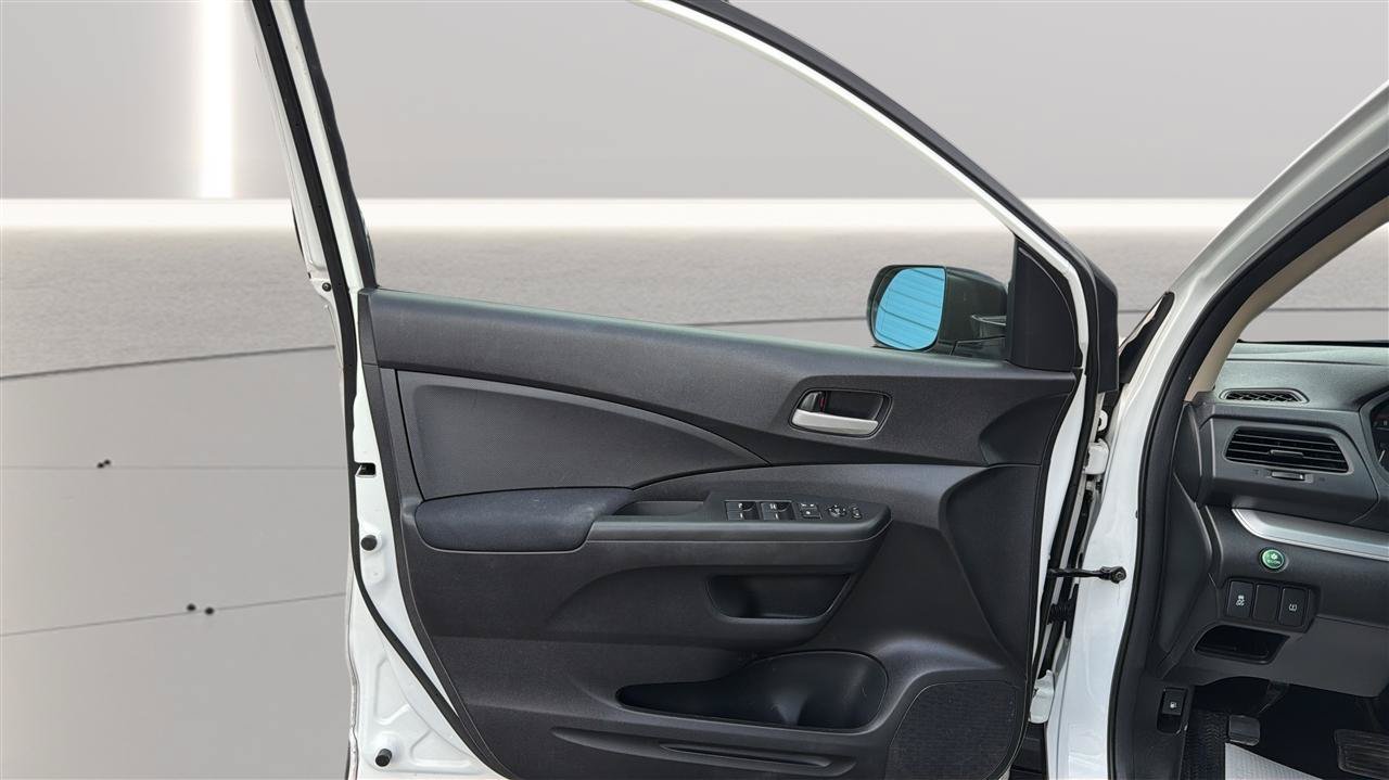 Used 2016 Honda CR-V LX image 18