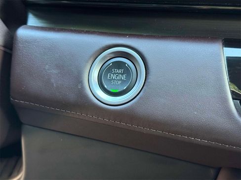 Certified 2024 Cadillac Escalade ESV Sport Platinum w/ LPO, ONYX Package image 30