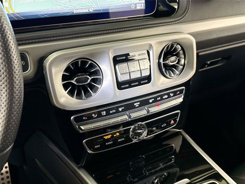Used 2022 Mercedes-Benz G 550 image 21