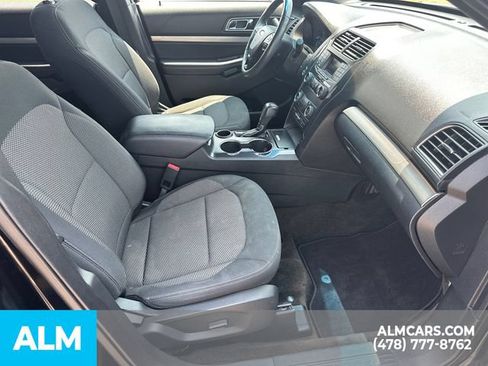 Used 2018 Ford Explorer XLT FWD image 15