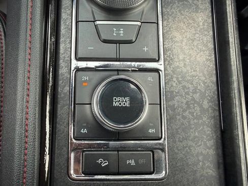 Used 2023 Ford Expedition Limited AWD/4WD image 31
