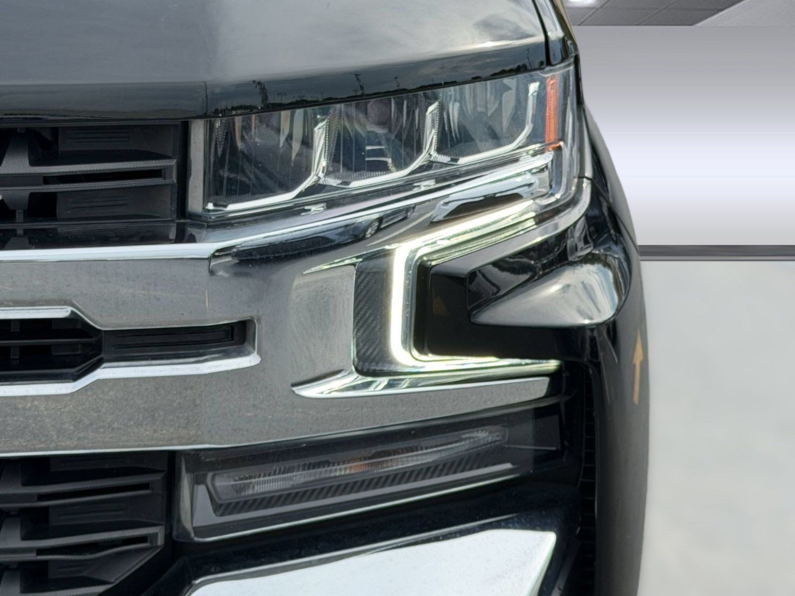 Used 2021 Chevrolet Silverado 1500 LT RWD image 12