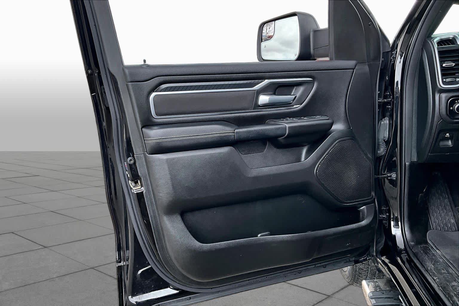 Used 2025 RAM 1500 Big Horn AWD/4WD image 21