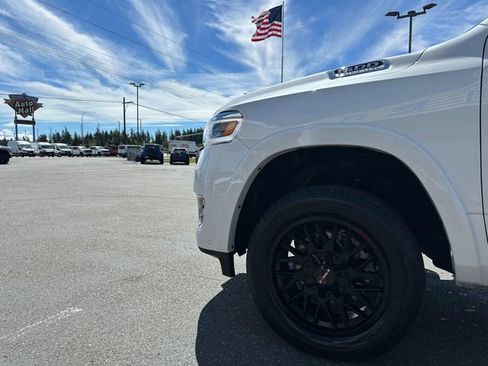 Used 2025 RAM 1500 Tungsten AWD/4WD image 27