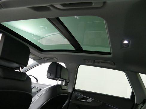 Used 2018 Audi A4 2.0T allroad Premium Plus w/ Premium Plus Package image 30