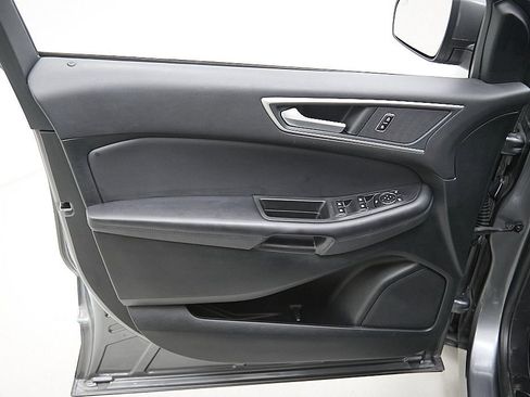 Used 2024 Ford Edge SEL image 10