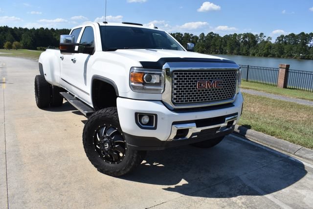 Used 2016 GMC Sierra 3500 Denali w/ Duramax Plus Package AWD/4WD image 2