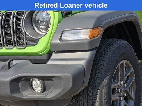 Used 2025 Jeep Wrangler Unlimited Sport AWD/4WD image 5