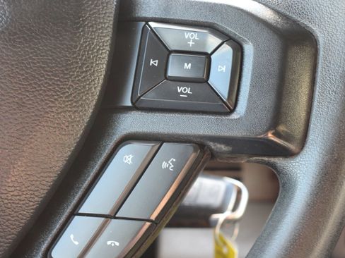 Used 2019 Ford F250 XL w/ Power Equipment Group AWD/4WD image 16