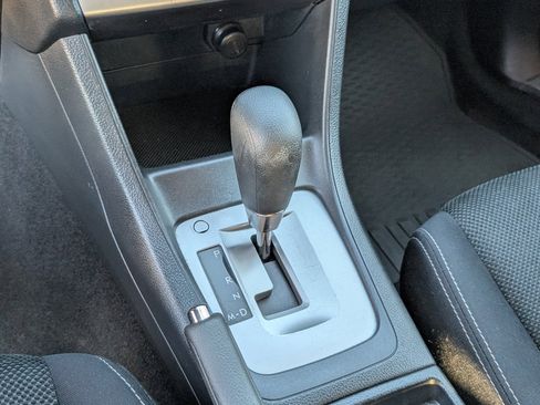 Used 2015 Subaru Crosstrek 2.0i Premium image 15