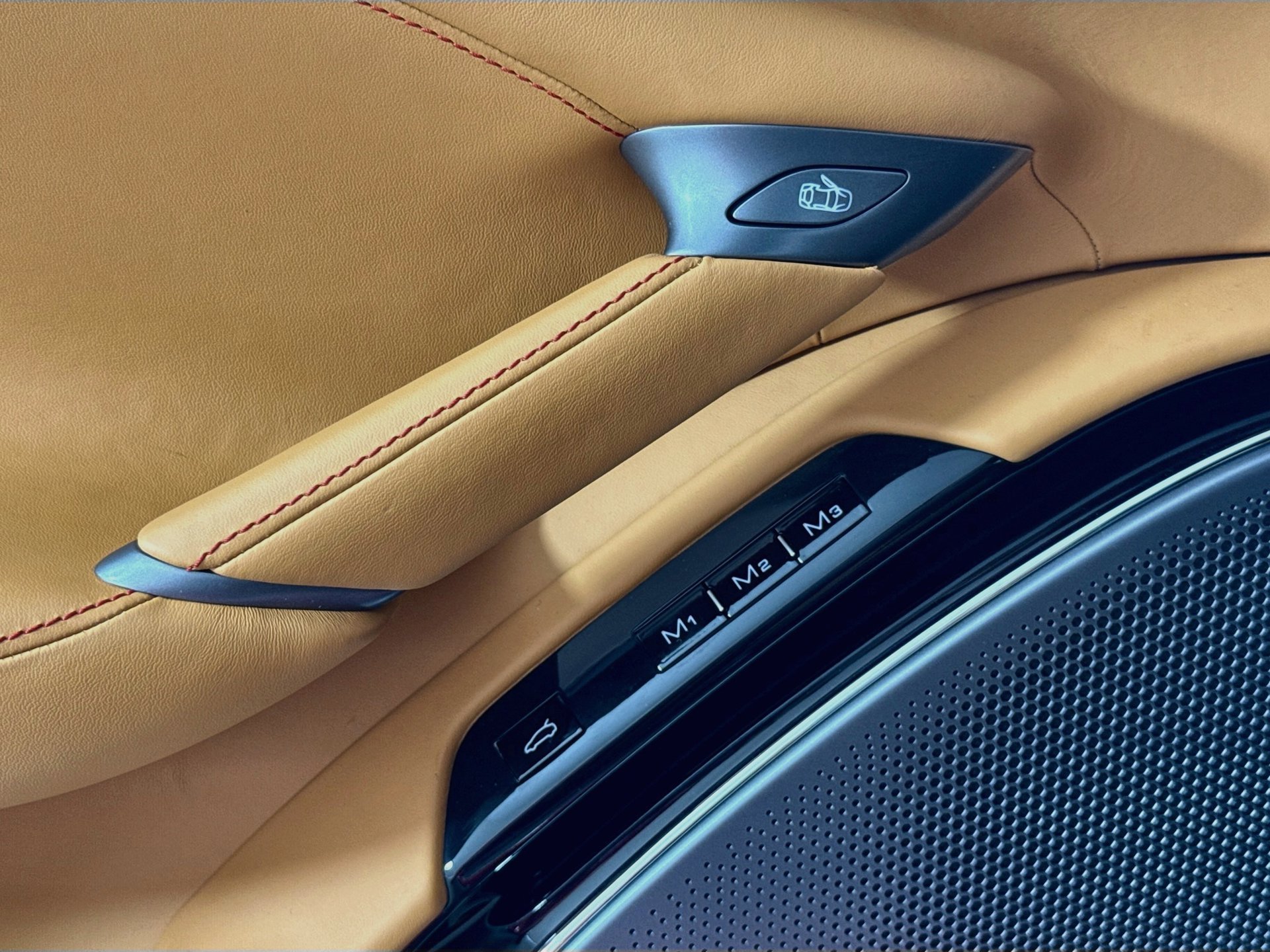 Certified 2024 Ferrari Roma Spider RWD image 16