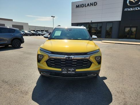 Used 2025 Chevrolet TrailBlazer ACTIV FWD image 2