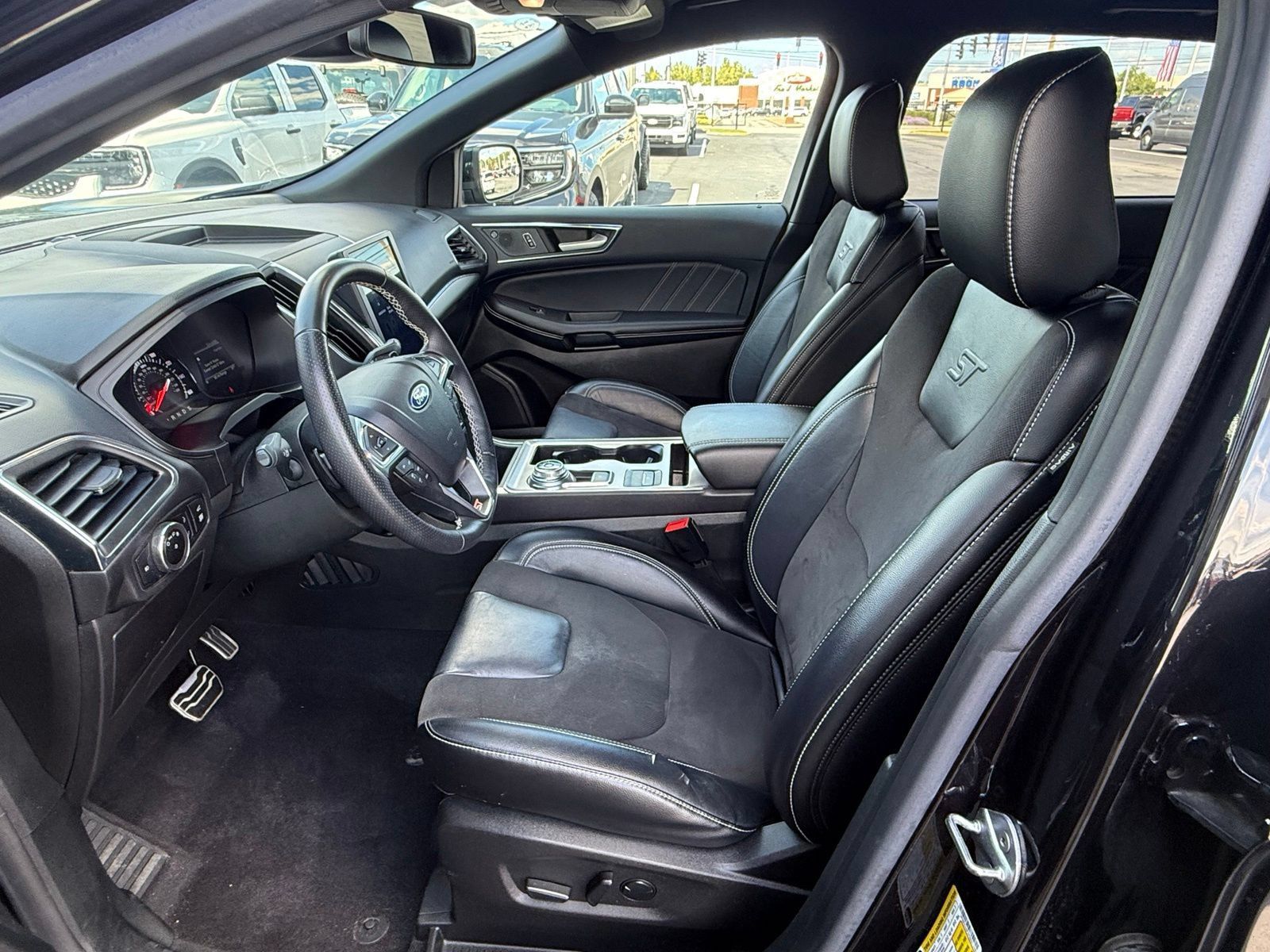 Used 2023 Ford Edge ST AWD/4WD image 12