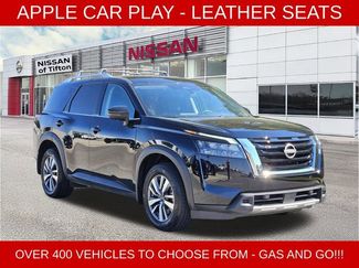 Certified 2025 Nissan Pathfinder SL video 1