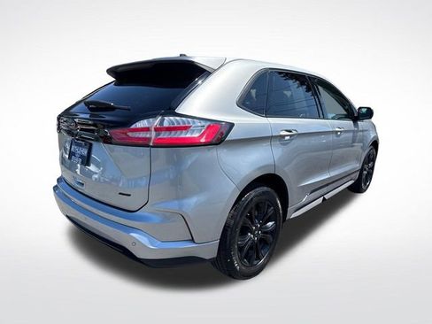 Used 2023 Ford Edge SE w/ Black Appearance Package AWD/4WD image 5
