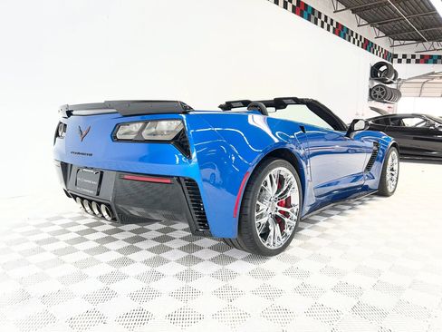 Used 2015 Chevrolet Corvette Z06 w/ 3LZ Preferred Equipment Group RWD image 11