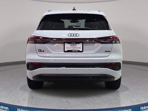 Used 2024 Audi Q4 e-tron Premium AWD/4WD image 7