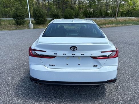Used 2026 Toyota Camry SE FWD image 6