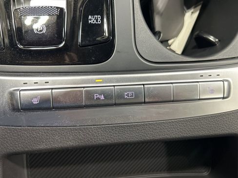 New 2026 Kia Carnival EX image 21