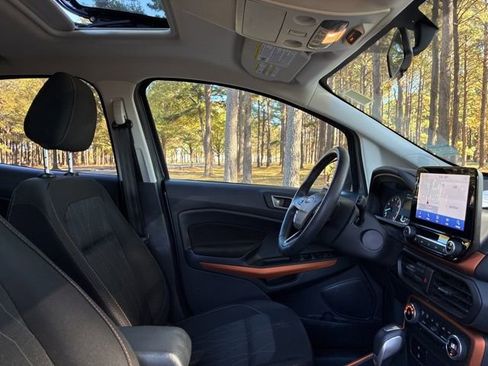 Used 2022 Ford EcoSport SE w/ SE Convenience Package image 23