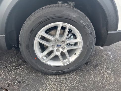 Used 2025 Ford Explorer Active image 34