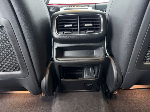 Used 2022 Mercedes-Benz GLE 350 w/ AMG Line Exterior image 23