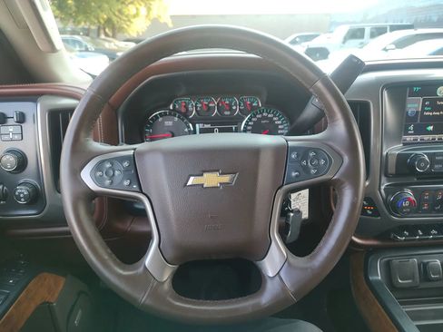Used 2015 Chevrolet Silverado 2500 High Country w/ Duramax Plus Package image 11