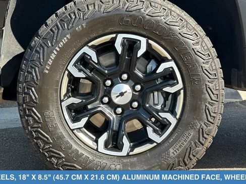 Used 2024 Chevrolet Silverado 1500 ZR2 w/ Technology Package AWD/4WD image 27