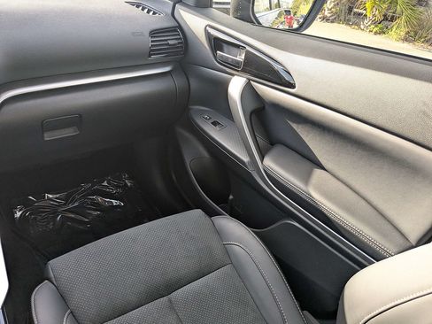 Used 2024 Mitsubishi Eclipse Cross SE AWD/4WD image 18