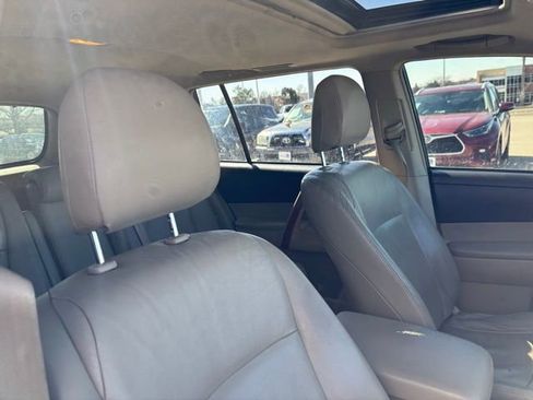 Used 2010 Toyota Highlander Limited image 22