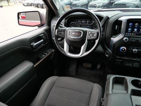 Used 2021 GMC Sierra 1500 SLE w/ Preferred Package AWD/4WD image 9