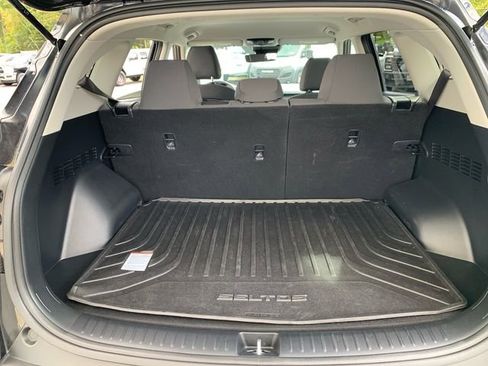 Used 2023 Kia Seltos LX image 13