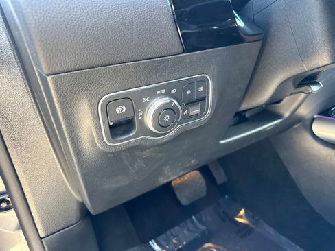 Certified 2025 Mercedes-Benz GLA 250 image 21