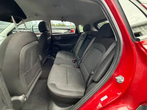 Used 2021 Hyundai Kona SEL FWD image 10