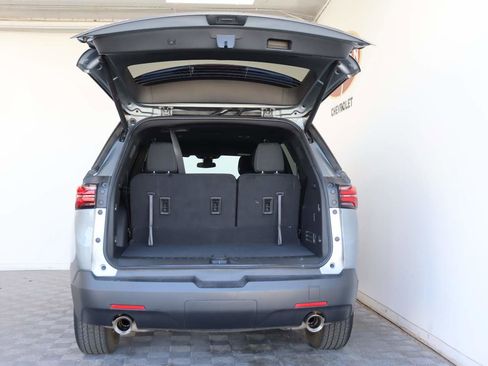 Certified 2023 Chevrolet Traverse LT FWD image 5