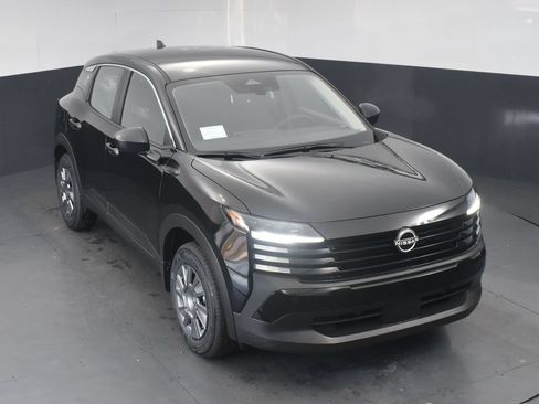 Used 2025 Nissan Kicks S AWD/4WD image 17