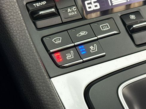 Used 2017 Porsche 911 Carrera RWD image 23