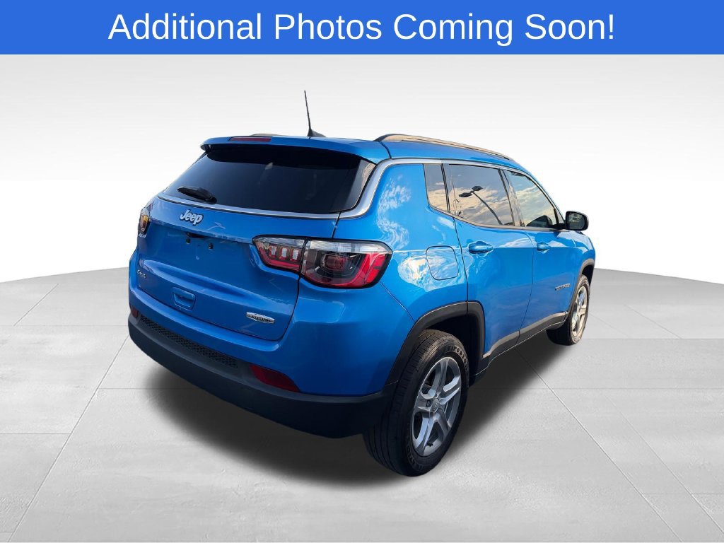 Used 2023 Jeep Compass Latitude w/ Convenience Group AWD/4WD image 7