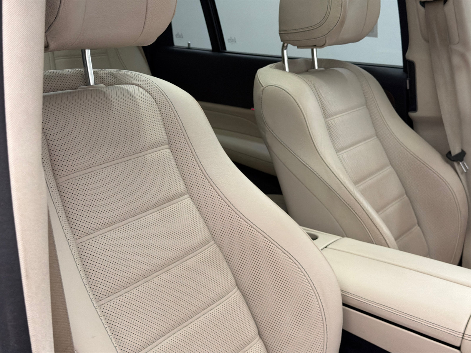 Used 2021 Mercedes-Benz GLS 580 4MATIC image 14