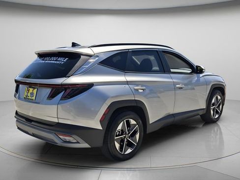 Used 2025 Hyundai Tucson SEL FWD image 7