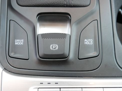 Certified 2025 Kia Carnival image 32