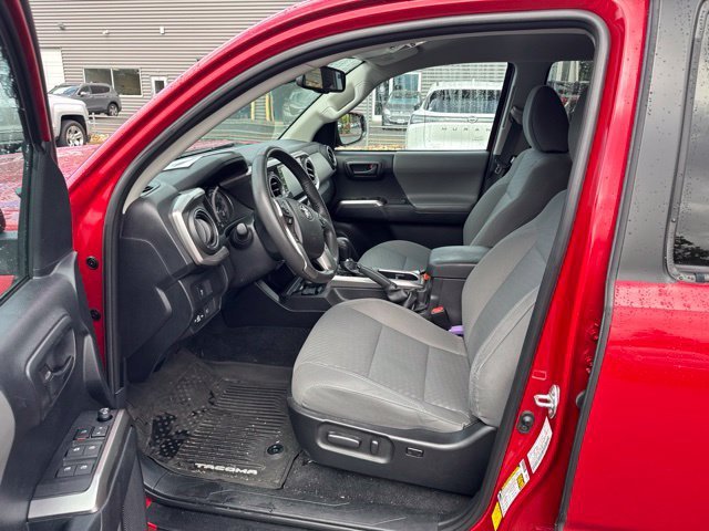 Used 2021 Toyota Tacoma SR5 w/ Technology Package AWD/4WD image 14