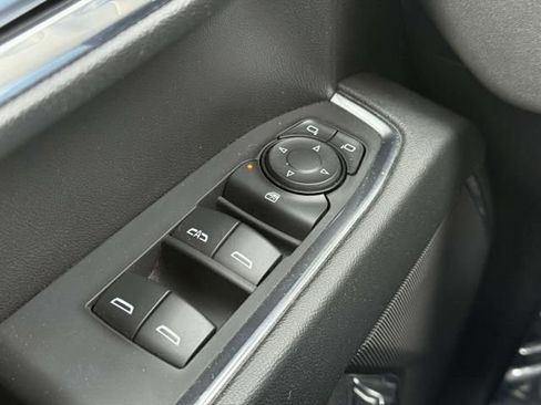 Used 2023 Chevrolet Silverado 1500 LT w/ Z71 Off-Road Package image 18