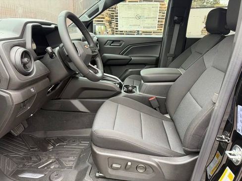 New 2026 Chevrolet Colorado W/T w/ WT Custom Package AWD/4WD image 18