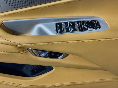 Used 2022 Chevrolet Corvette Stingray Premium Conv w/ Chrome Exterior Badge Package RWD image 15