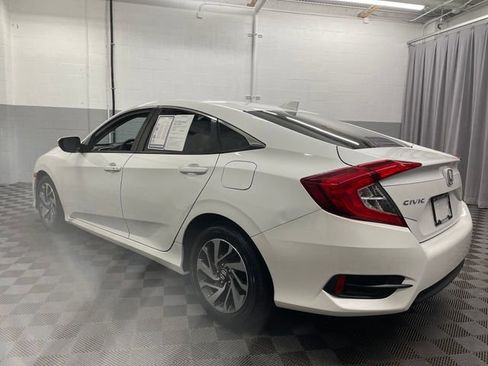 Used 2018 Honda Civic EX image 6