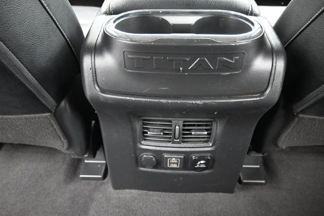 Used 2021 Nissan Titan SL w/ Moonroof Package AWD/4WD image 25