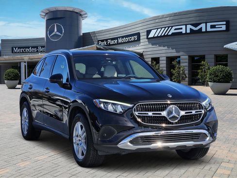 Certified 2025 Mercedes-Benz GLC 300 image 2